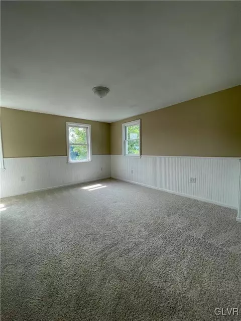 44 E 3rd St, Lehighton, PA 18235 photo 42