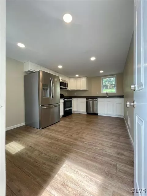 44 E 3rd St, Lehighton, PA 18235 photo 22