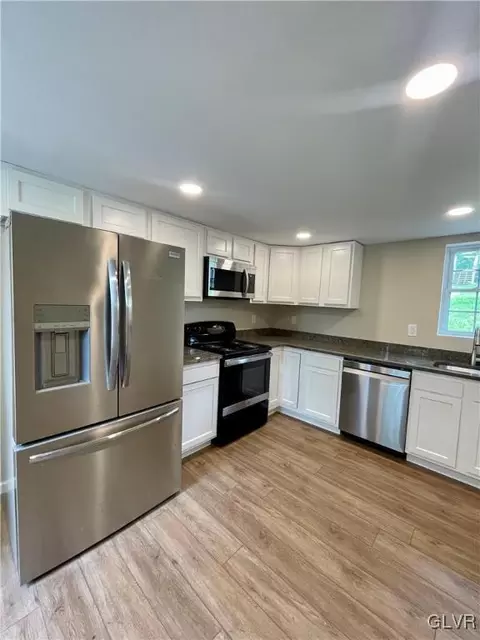 44 E 3rd St, Lehighton, PA 18235 photo 29