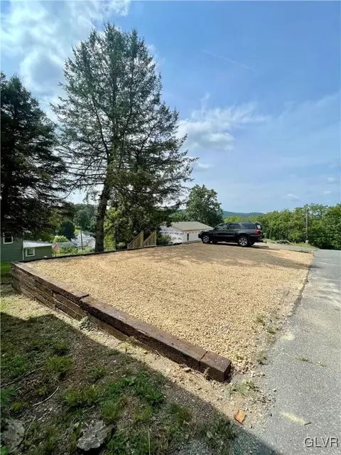 44 E 3rd St, Lehighton, PA 18235 photo 15