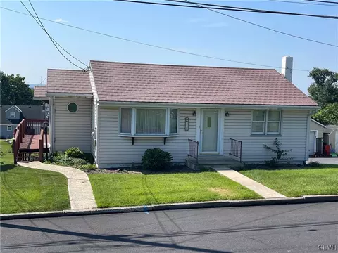 330 Penn St, Bath, PA 18014