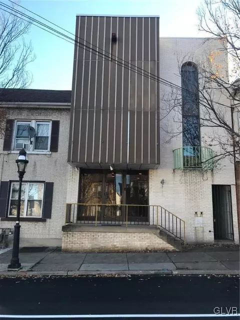648 N New, Bethlehem, PA 18018