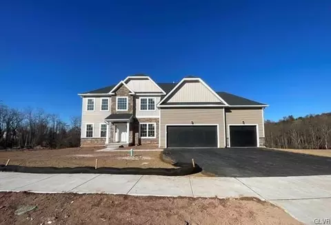 2595 Stonewall Dr #72, Center Valley, PA 18034