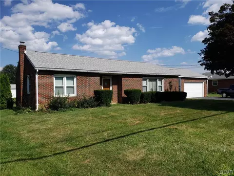 849 Krocks Ct, Wescosville, PA 18106