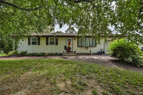 3813 Dogwood Rd, Danielsville, PA 18038