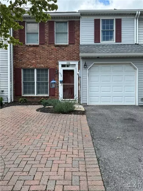 106 Brookfield Dr, Macungie, PA 18062