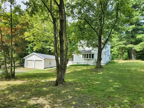 138 Persimmon Ln, Bangor, PA 18013