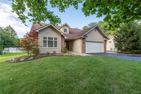 3234 Seiples Station Rd, Whitehall Twp, PA 18052