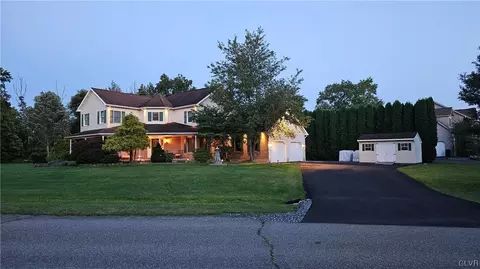 1068 Hudson Way, Nazareth, PA 18064