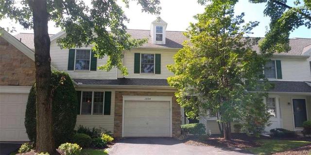 2894 Hope Ridge Dr, Easton, PA 18045