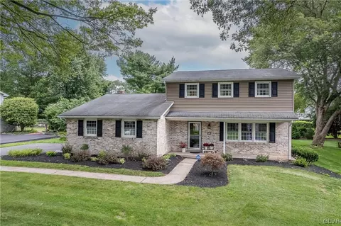 4544 Keene St, Center Valley, PA 18034
