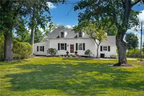 6001 Green Pond Rd, Easton, PA 18045