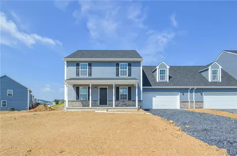 4936 Coatbridge Ln, Walnutport, PA 18088
