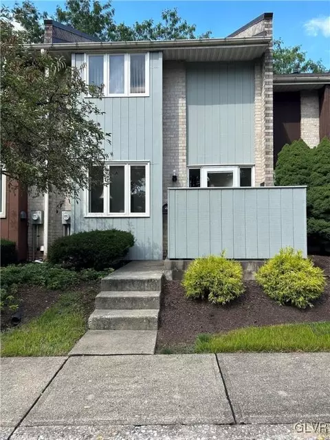 383 Carver Dr, Bethlehem, PA 18017
