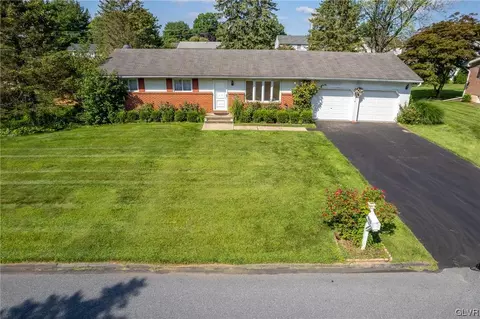 3613 Ironstone Rd, Bethlehem, PA 18020