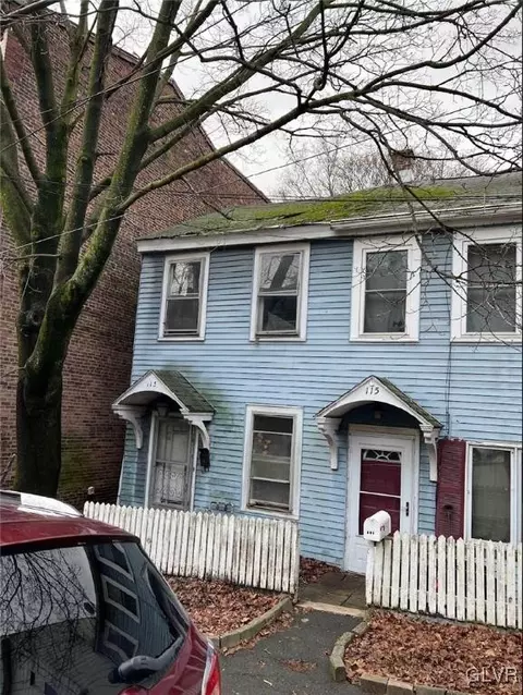 113 N George St, Pottsville, PA 17901