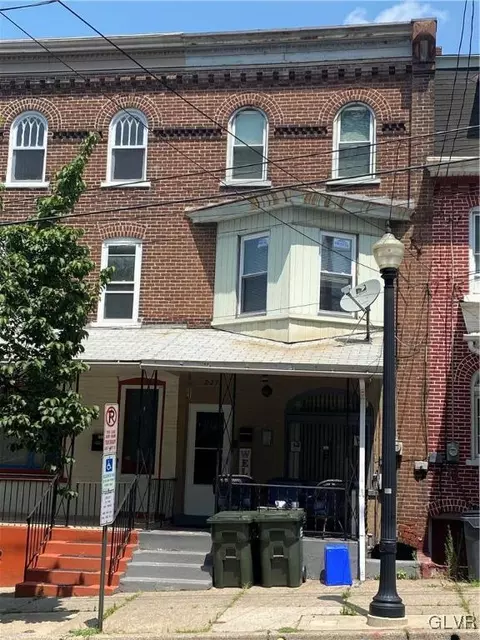 927 E 4th St E #1, Bethlehem, PA 18015 photo 3