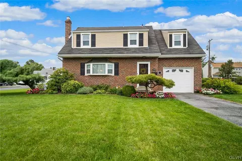 1030 N Wahneta St, Allentown, PA 18109