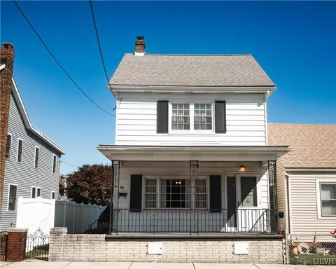44 E White St, Summit Hill, PA 18250