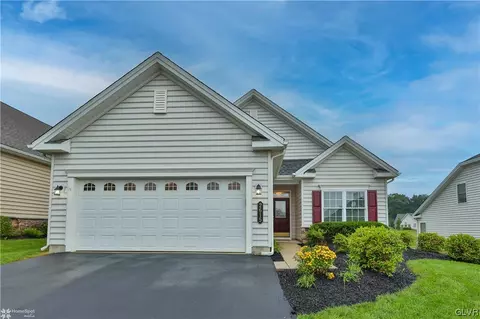 2615 Ambassador Dr, Bethlehem, PA 18017