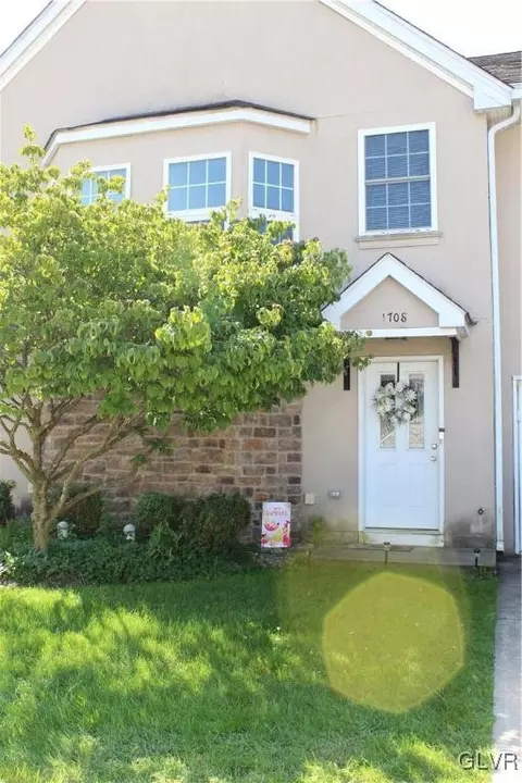 1708 Mertwood St, Bethlehem, PA 18015