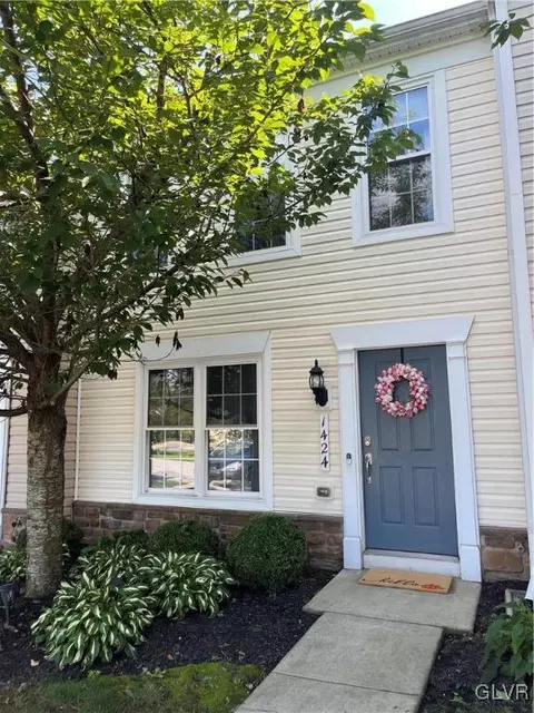 1424 Artisan Ct, Breinigsville, PA 18031