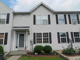 957 Ramblewood Ln, Freemansburg, PA 18017