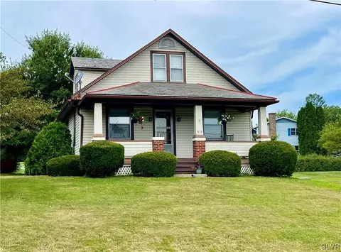 833 Bangor Rd, Nazareth, PA 18064