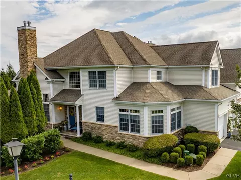 530 Inverness Cir, Williams Twp, PA 18042