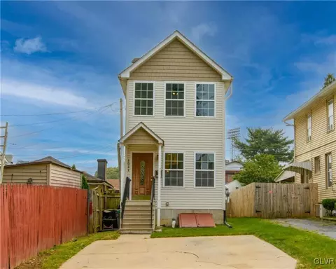 1011 12th St, Allentown, PA 18103