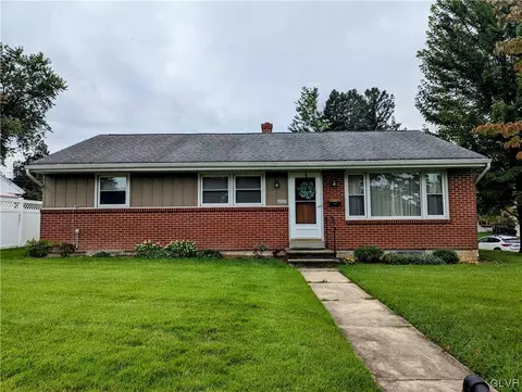 4266 Windsor Dr, Allentown, PA 18104