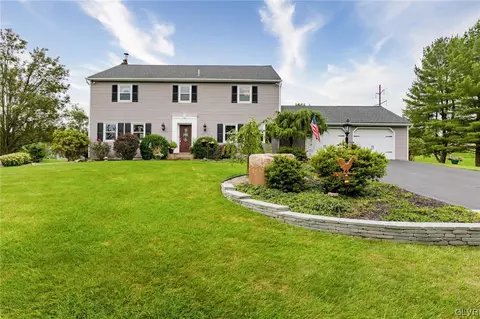 4074 Old Sentry Rd, Allentown, PA 18104