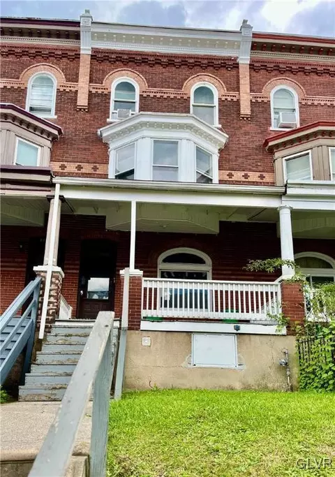 1412 Chew St, Allentown, PA 18102