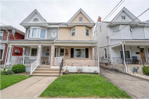 839 Chestnut St, Emmaus, PA 18049