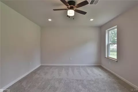 2692 Community, Bath, PA 18014 photo 36