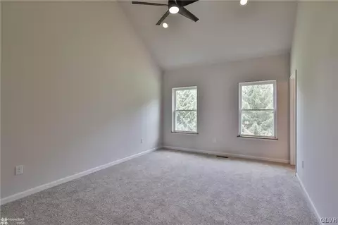 2692 Community, Bath, PA 18014 photo 16