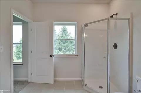 2692 Community, Bath, PA 18014 photo 21