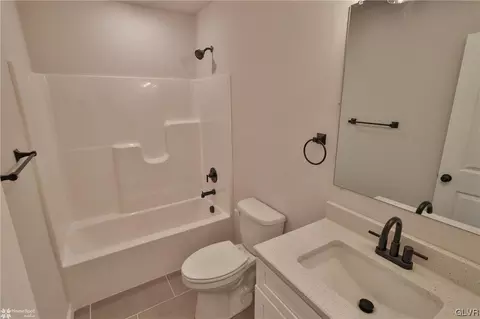 2692 Community, Bath, PA 18014 photo 34