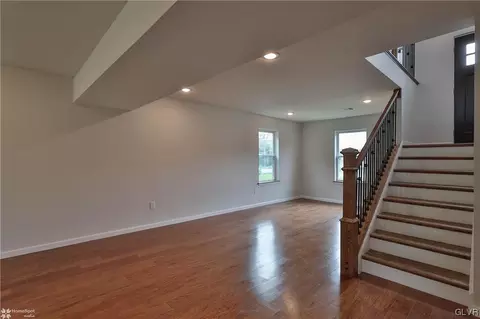 2692 Community, Bath, PA 18014 photo 27