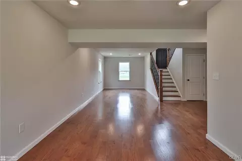2692 Community, Bath, PA 18014 photo 32