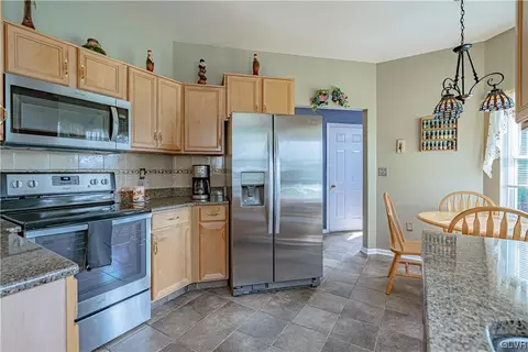 1214 Old Gate Rd, Northampton, PA 18067 photo 8