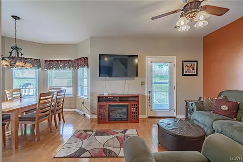 1214 Old Gate Rd, Northampton, PA 18067 photo 11