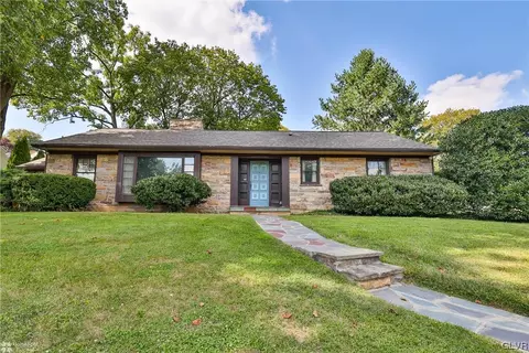2929 Parkway Blvd, Allentown, PA 18104