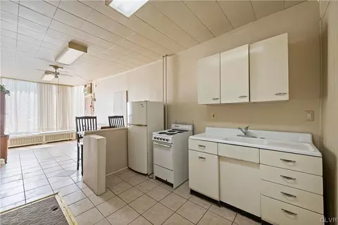 337 Broadway, Bethlehem, PA 18015 photo 5