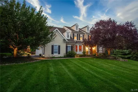 6407 Overlook Rd, Macungie Twp, PA 18069