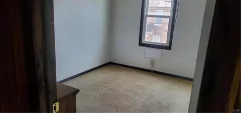 135 Main, Bath, PA 18014 photo 8