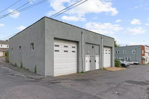 1611 Spruce St, Easton, PA 18042