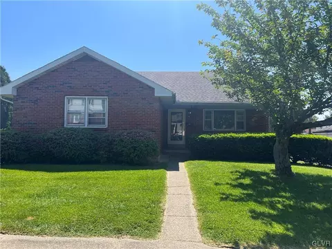 1618 Oakland St, Bethlehem, PA 18017