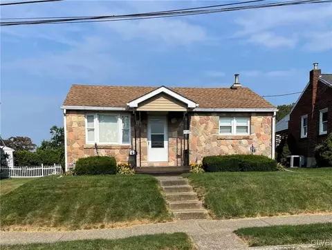 1507 Englewood St, Bethlehem, PA 18017