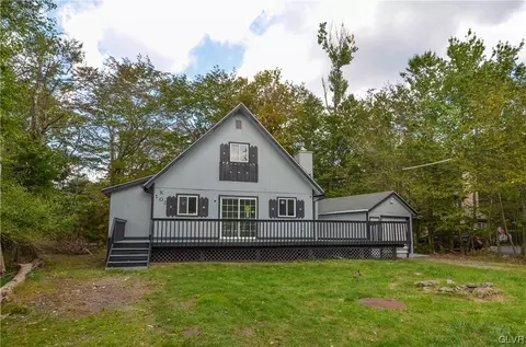 1045 Knollwood Dr, Coolbaugh Twp, PA 18466